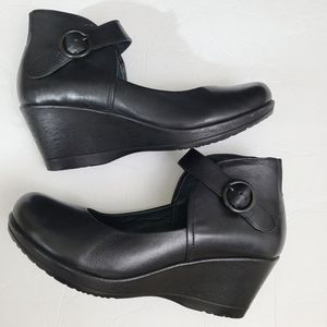 Dansko Rebel Wedge Mary Jane